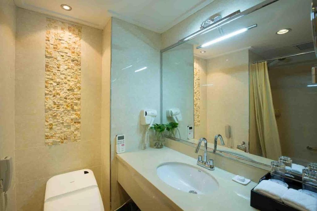 Changchun Garden Hotel Buitenkant foto