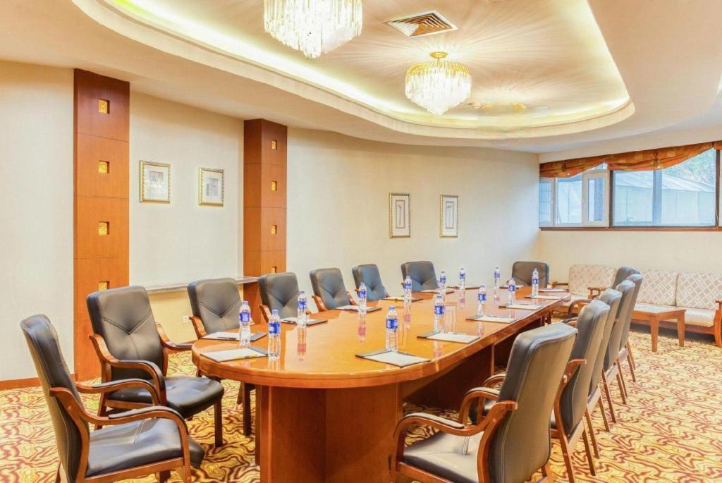 Changchun Garden Hotel Buitenkant foto